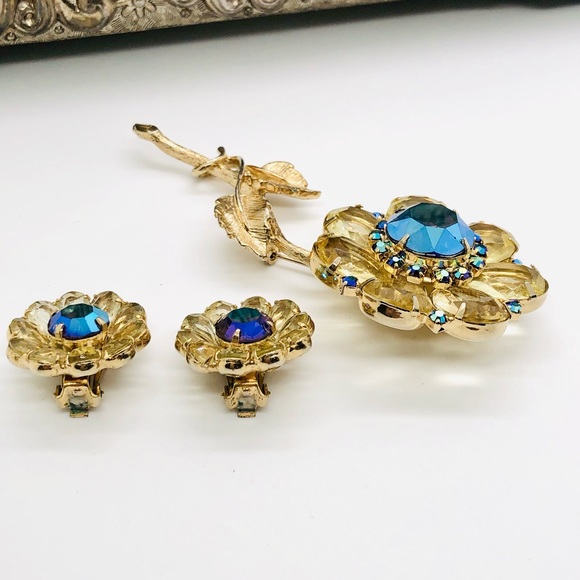 Vintage Cadmium Glass Flower Rhinestone Brooch Demi Parure Set - Picture 10 of 17